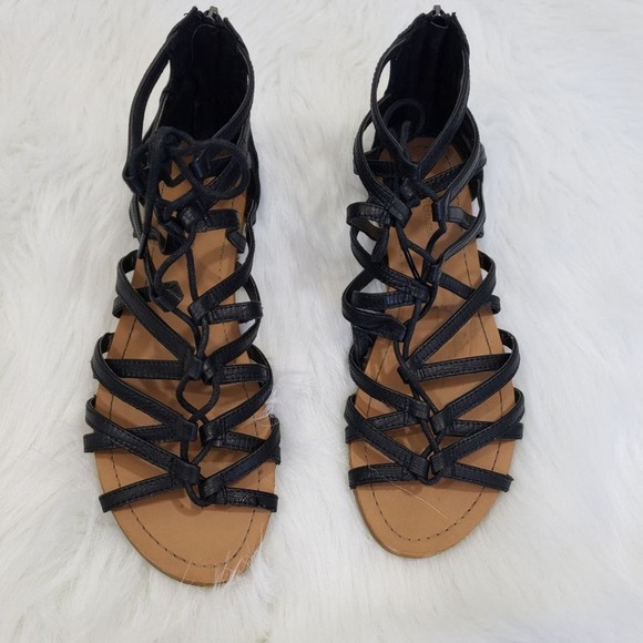 BCBG Generation black Back Zip Strappy Gladiator Sandal woman's size 8 - Picture 2 of 8